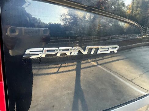 Used 2016 Mercedes-Benz Sprinter 2500 image 27