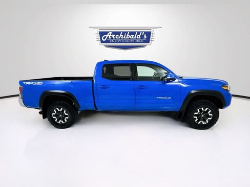 Used 2021 Toyota Tacoma TRD Off-Road AWD/4WD image 9