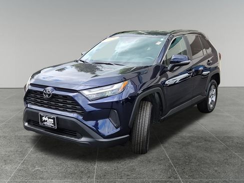 Certified 2025 Toyota RAV4 XLE AWD/4WD image 3