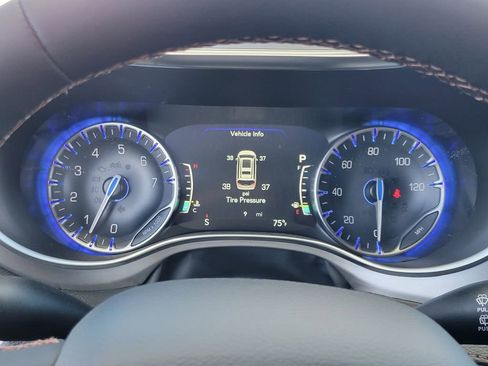 New 2026 Chrysler Pacifica Pinnacle image 7