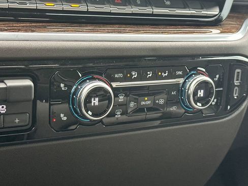 New 2026 GMC Sierra 1500 SLE w/ Preferred Package image 17