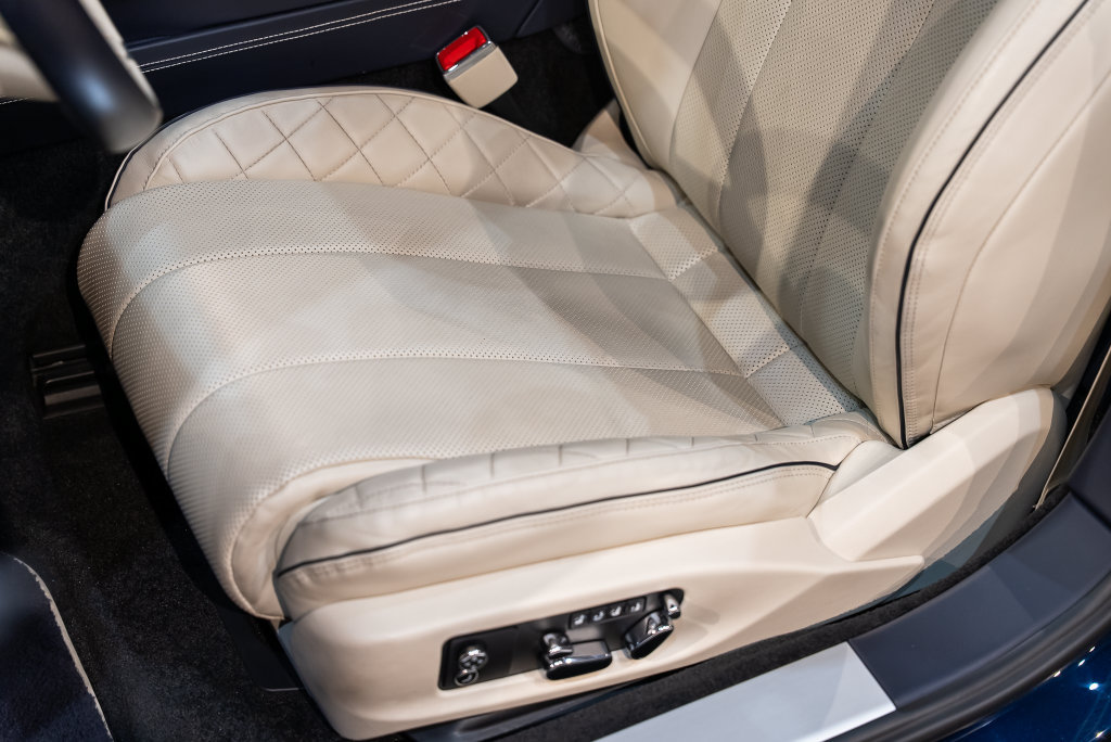 Used 2024 Bentley Continental GT Speed AWD/4WD image 26