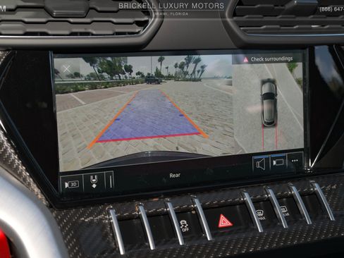 Used 2020 Lamborghini Urus image 38