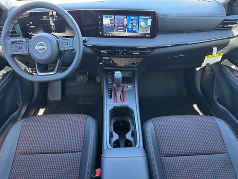New 2026 Nissan Kicks SR w/ SR Premium Package FWD image 11