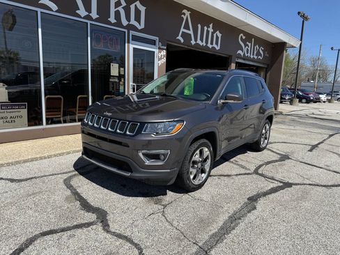 Used 2017 Jeep Compass Limited w/ Navigation Group image 2