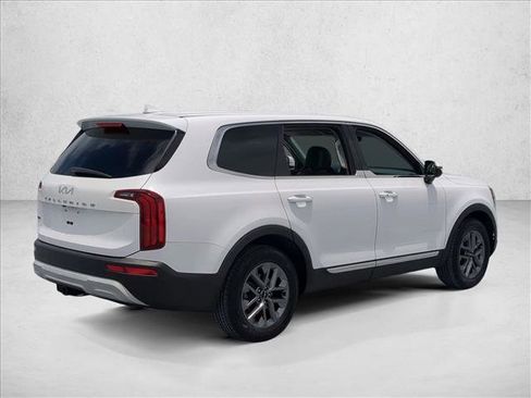 Used 2022 Kia Telluride LX AWD/4WD image 5