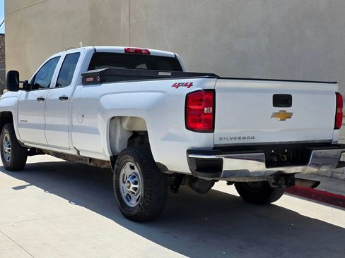 Used 2018 Chevrolet Silverado 2500 W/T AWD/4WD image 5
