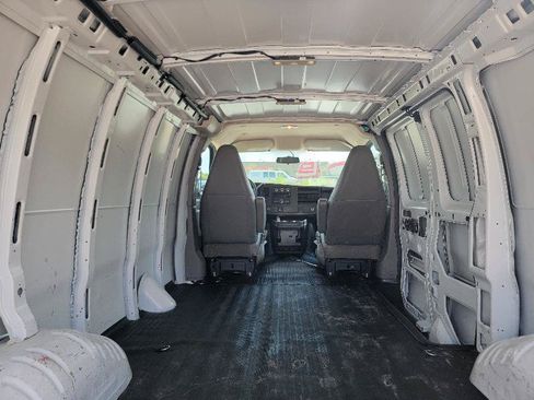 Used 2020 Chevrolet Express 2500 w/ Driver Convenience Package RWD image 6
