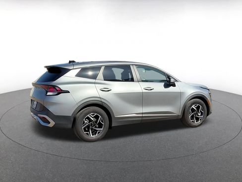 Used 2025 Kia Sportage LX image 15