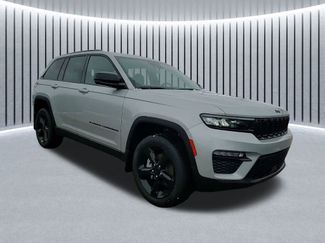 New 2025 Jeep Grand Cherokee Limited w/ Black Appearance Package video 2