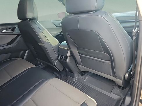 Used 2026 Chevrolet Equinox LT w/ Convenience Package II image 34