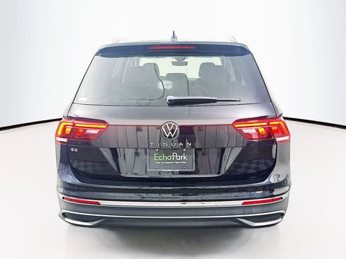 Used 2023 Volkswagen Tiguan SE FWD image 7