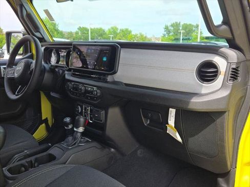 Certified 2024 Jeep Wrangler Unlimited Sport AWD/4WD image 7