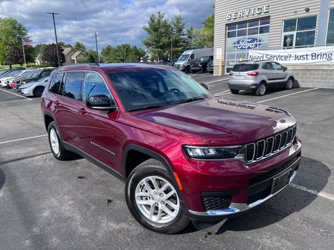 Used 2024 Jeep Grand Cherokee L Laredo w/ Luxury Tech Group I AWD/4WD image 17