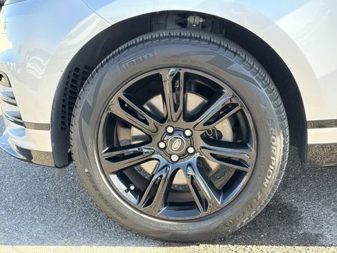Used 2022 Land Rover Range Rover Velar R-Dynamic S AWD/4WD image 32