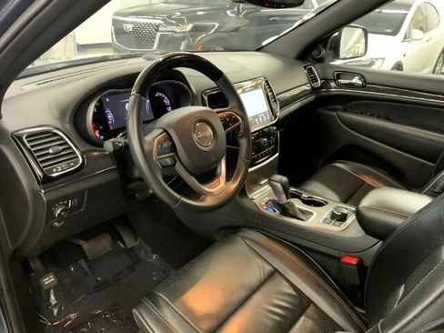 Used 2019 Jeep Grand Cherokee Overland image 11