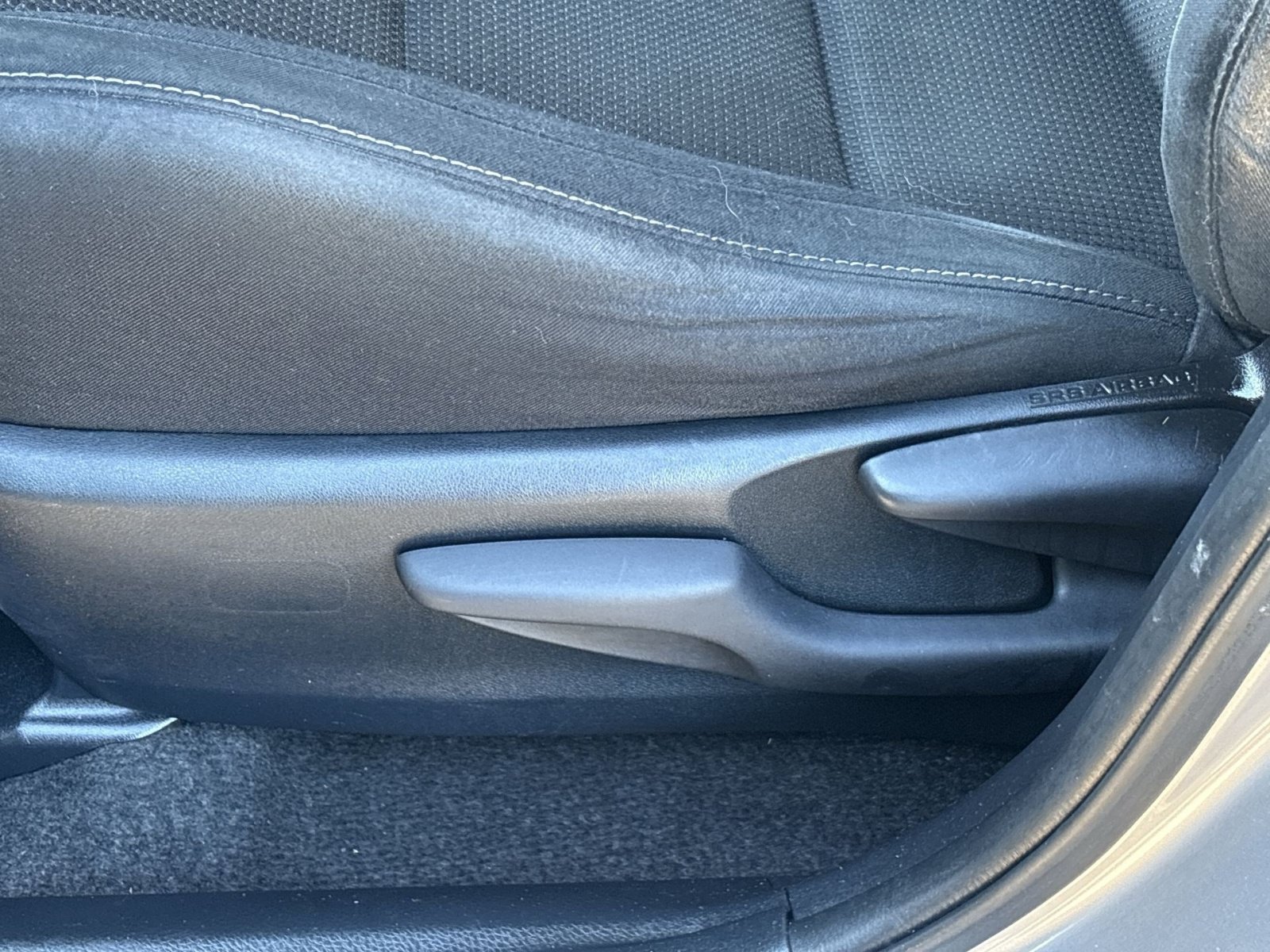 Used 2018 Toyota RAV4 XLE w/ Plus Extra Value Package FWD image 14
