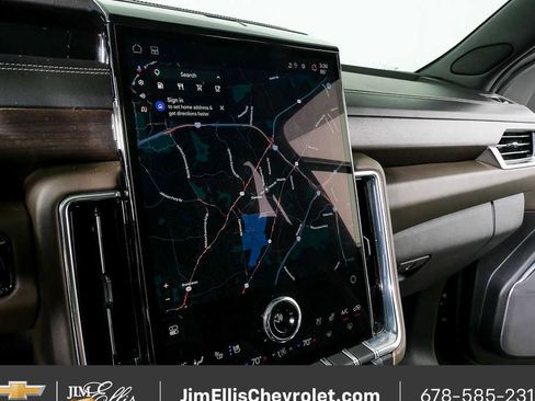 Certified 2025 GMC Yukon XL Denali Ultimate AWD/4WD image 15