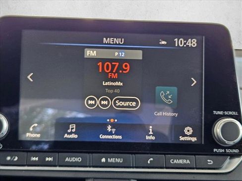 Used 2025 Nissan Altima 2.5 SV FWD image 11