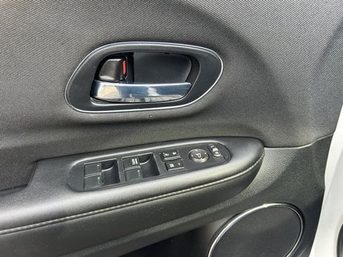 Used 2021 Honda HR-V EX image 20