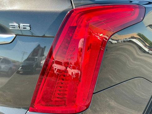 Used 2019 Cadillac XT5 Luxury FWD image 16