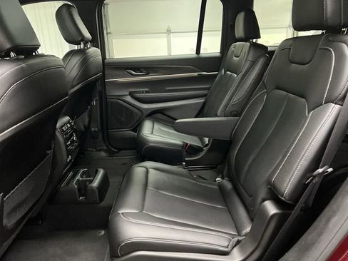 Used 2025 Jeep Grand Cherokee L Limited w/ Black Appearance Package image 26