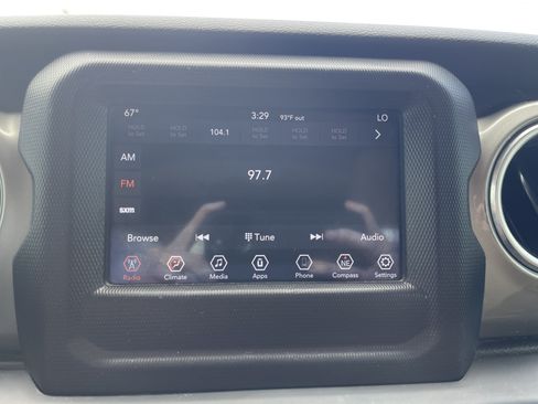 Used 2018 Jeep Wrangler Unlimited Sport S AWD/4WD image 25