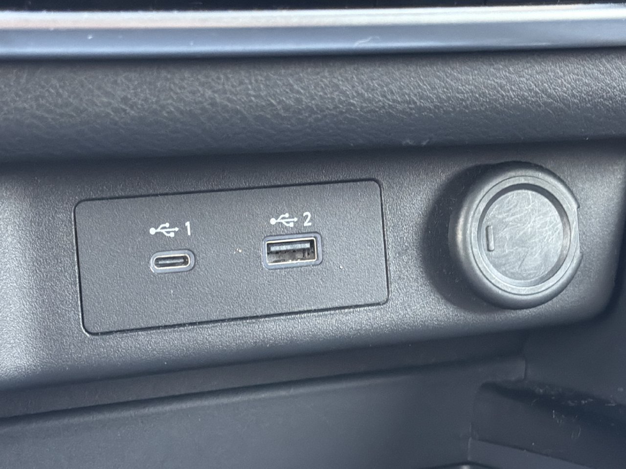 Certified 2023 Nissan Rogue SV FWD image 6