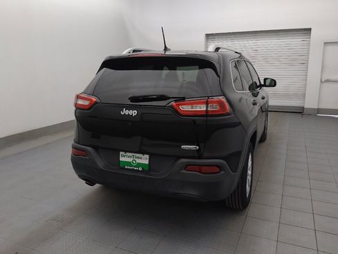 Used 2018 Jeep Cherokee Latitude image 7