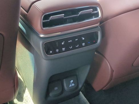 Used 2025 Genesis GV80 3.5T Prestige AWD/4WD image 25