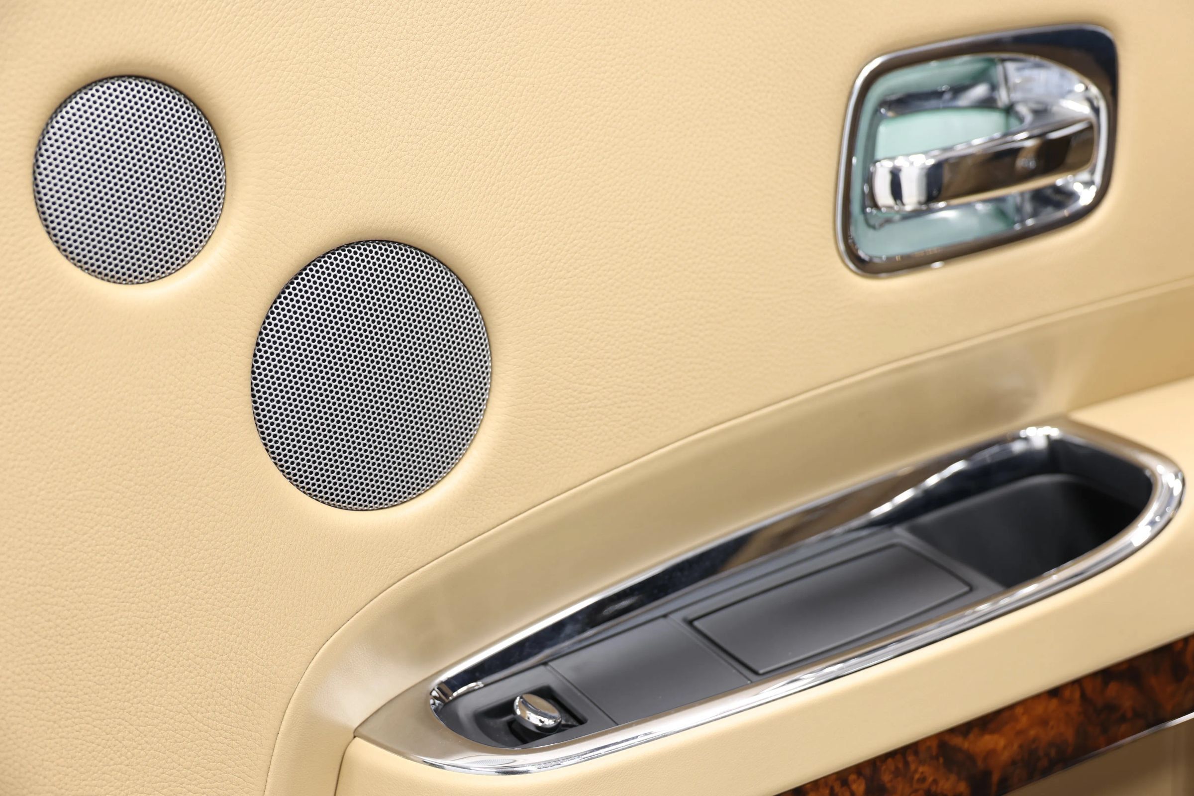 Used 2011 Rolls-Royce Ghost RWD image 54