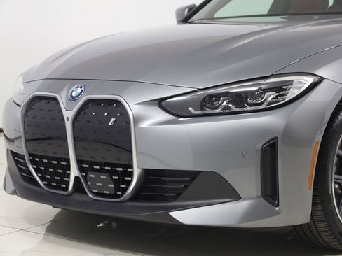 Used 2023 BMW i4 eDrive35 RWD image 62