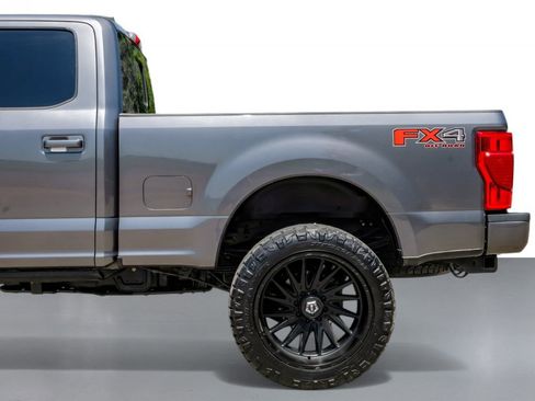 Used 2021 Ford F250 Lariat image 11