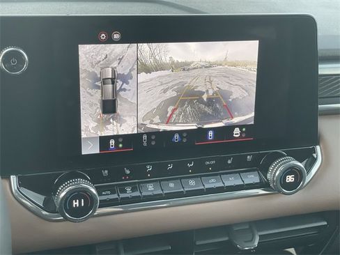 Certified 2024 GMC Canyon AT4 w/ AT4 Premium Package image 15