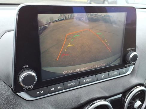 Used 2020 Nissan Sentra SV w/ Lighting Package image 18