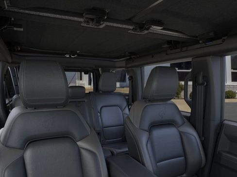 New 2025 Ford Bronco Outer Banks w/ Sasquatch Package AWD/4WD image 12
