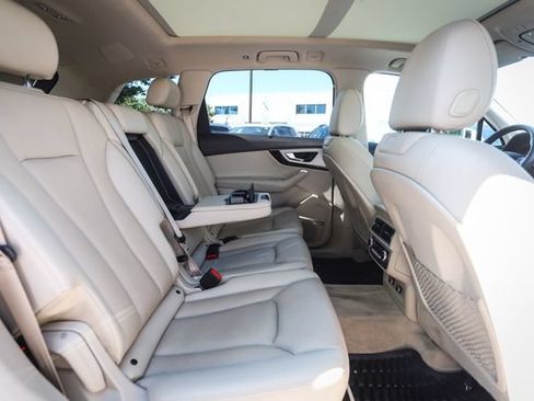 Used 2019 Audi Q7 2.0T Premium Plus w/ Premium Plus Package AWD/4WD image 60