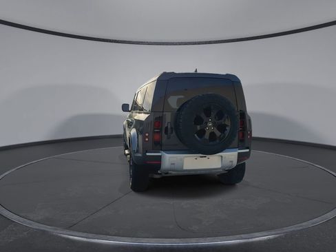 Used 2024 Land Rover Defender 110 S image 7