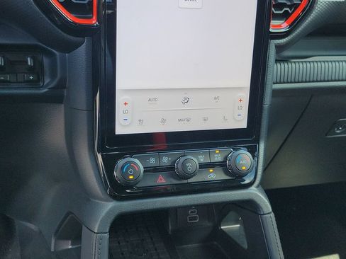 Certified 2024 Ford Ranger Raptor AWD/4WD image 28