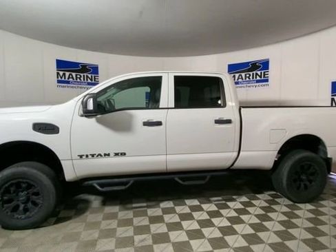 Used 2018 Nissan Titan S w/ GAWR Package AWD/4WD image 7
