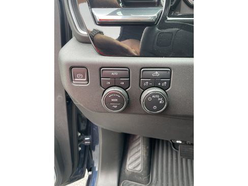 Used 2023 Chevrolet Silverado 1500 LT AWD/4WD image 14