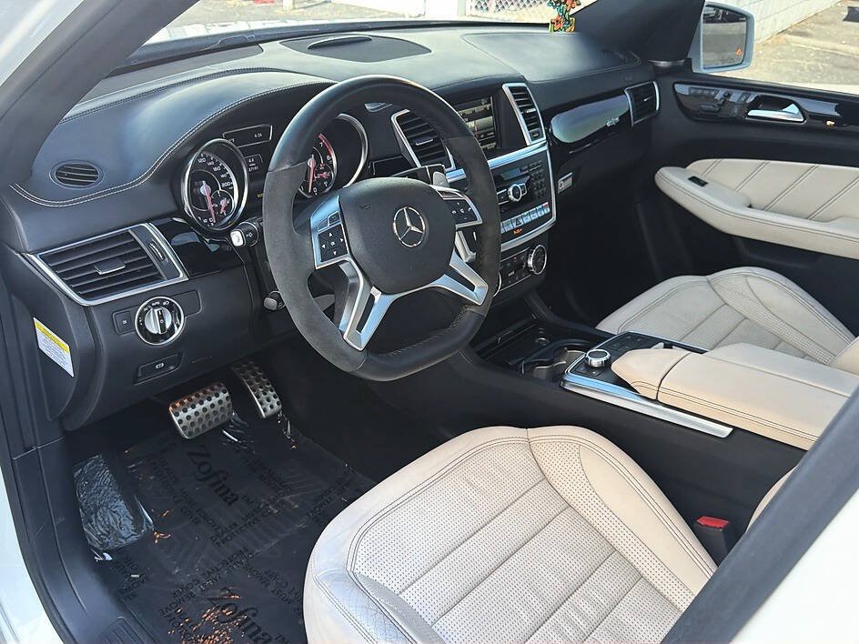 Used 2014 Mercedes-Benz ML 63 AMG 4MATIC image 5
