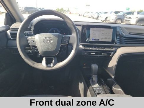 Used 2025 Toyota Camry LE FWD image 4