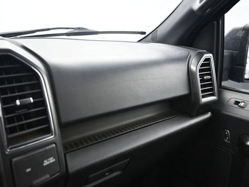 Used 2019 Ford F150 XLT w/ Equipment Group 302A Luxury AWD/4WD image 27