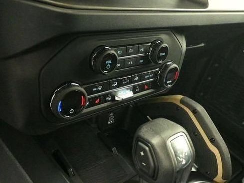 New 2026 Ford Bronco Badlands AWD/4WD image 17