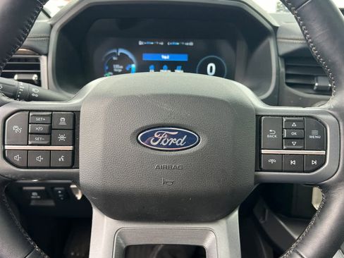 Used 2024 Ford F150 Lightning Lariat image 26