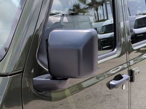 Used 2021 Jeep Wrangler Unlimited Sport AWD/4WD image 12