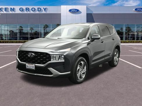 Used 2023 Hyundai Santa Fe SE AWD/4WD image 4