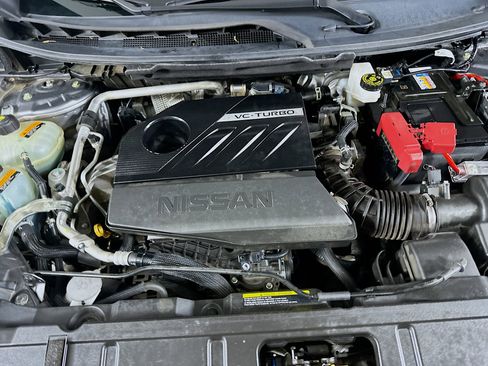 Used 2023 Nissan Rogue SV image 32