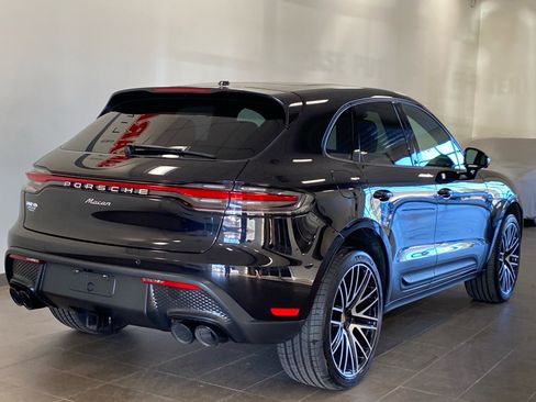 Used 2024 Porsche Macan Turbo image 7